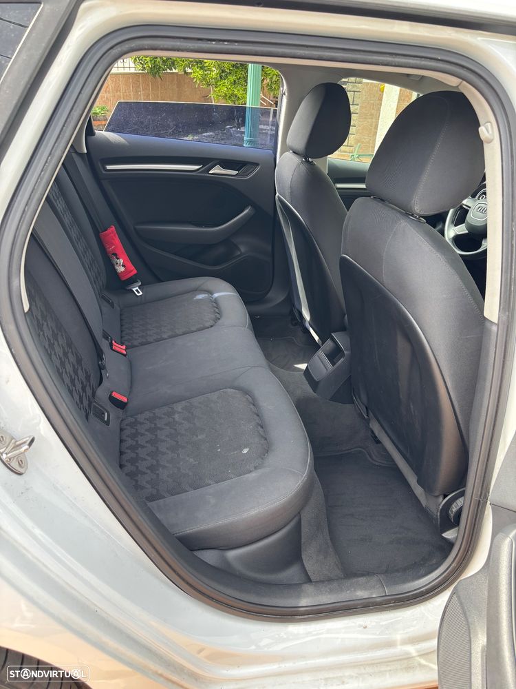 Audi A3 Sportback 2.0 TDI Attraction - 11