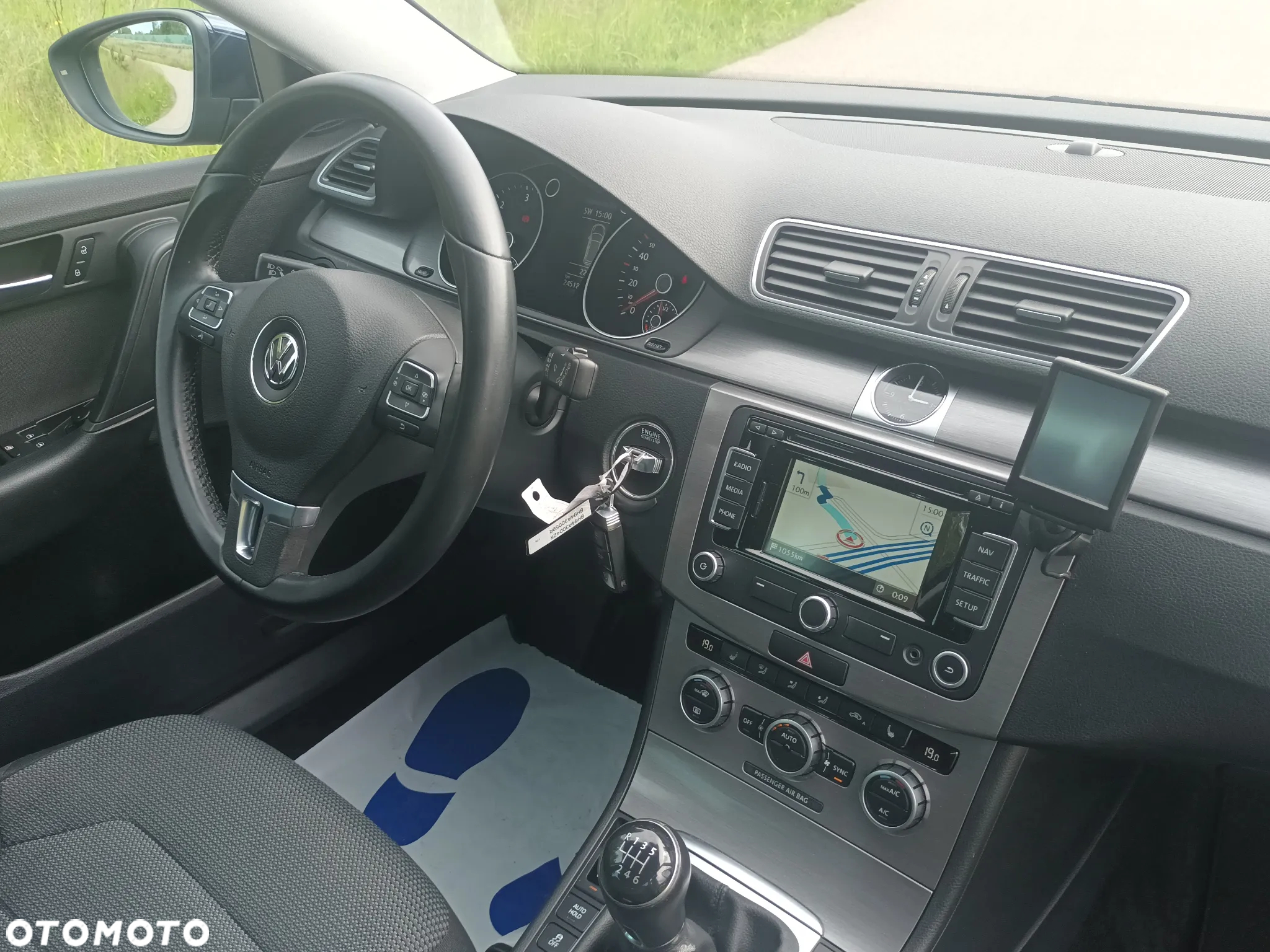 Volkswagen Passat 2.0 TDI Comfortline - 17