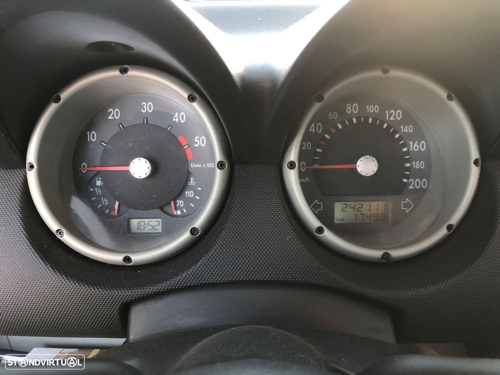 VW Lupo 1.4 TDi Confortline AC - 9