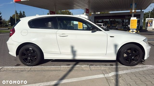 BMW Seria 1 116i - 4
