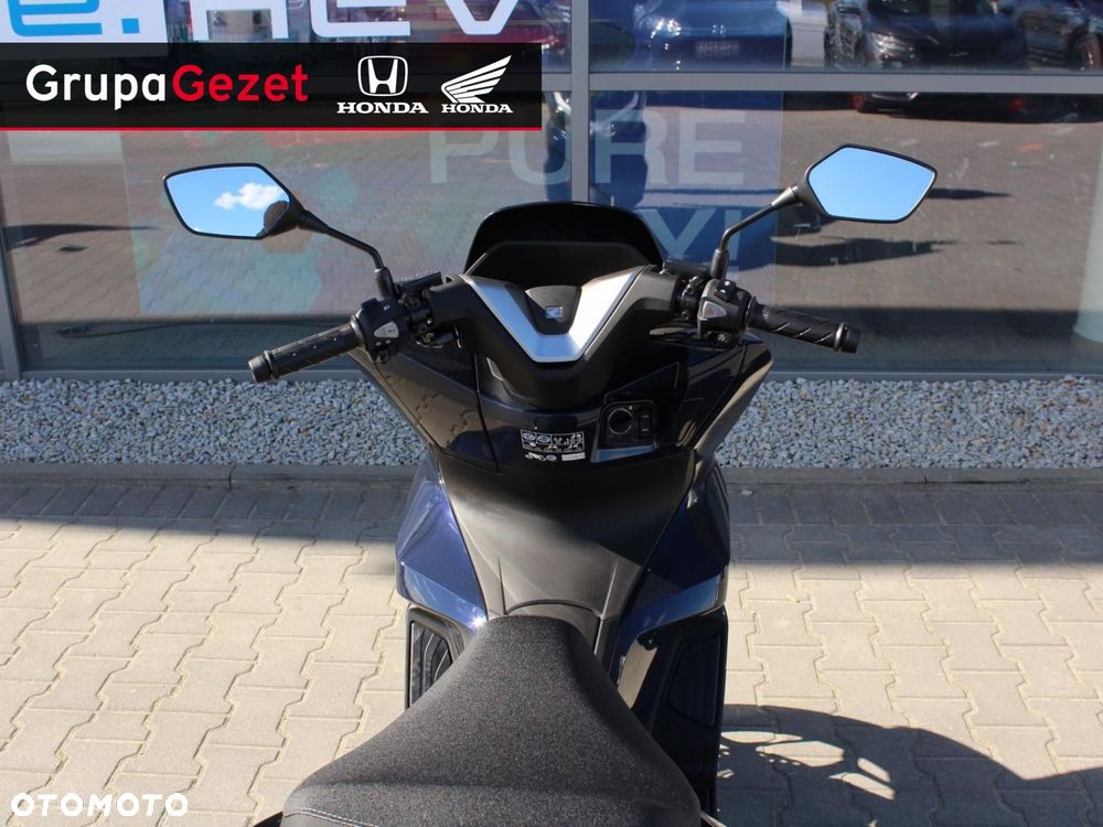 Honda PCX - 12