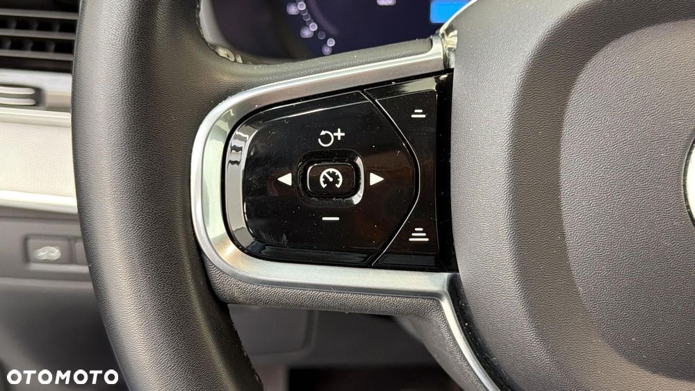 Volvo XC 90 T8 AWD Plug-In Hybrid Plus Bright 7os - 29