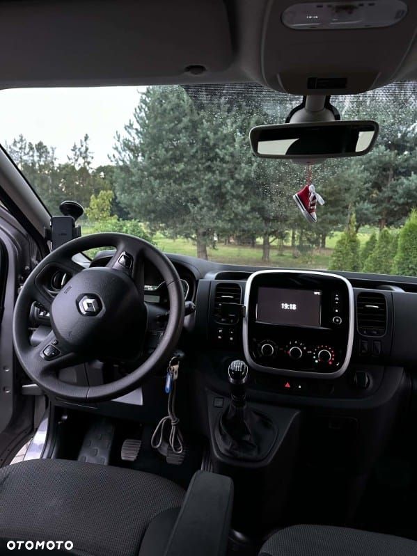 Renault Trafic - 9