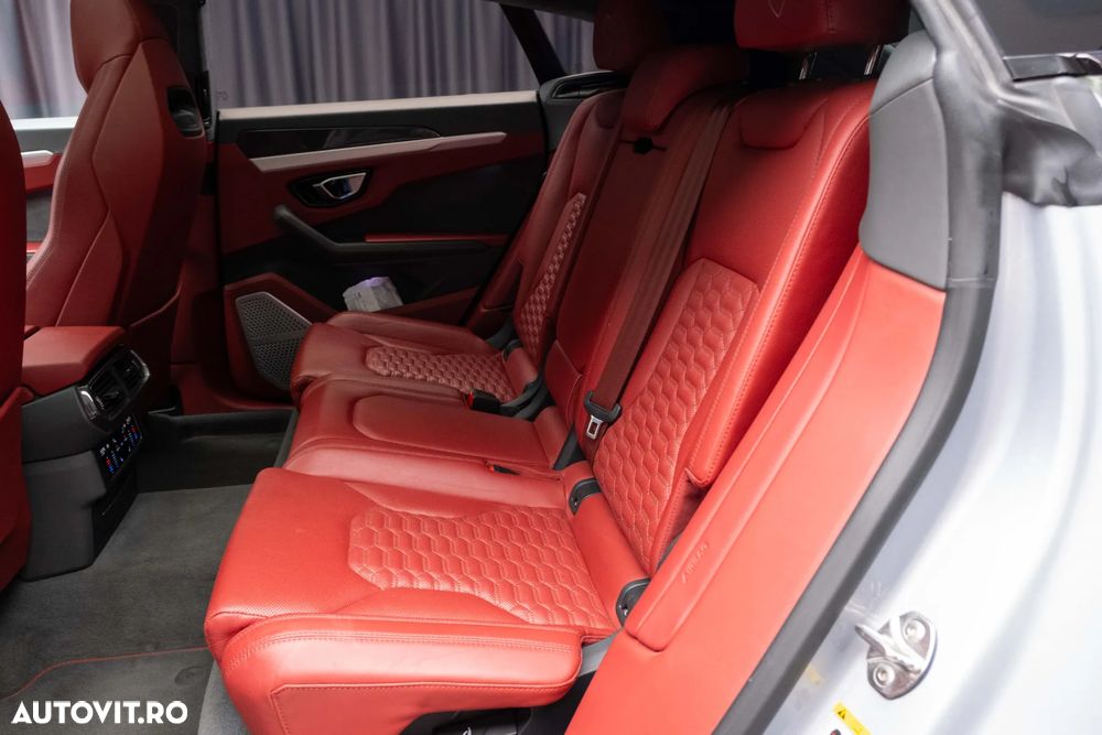 Lamborghini URUS - 18