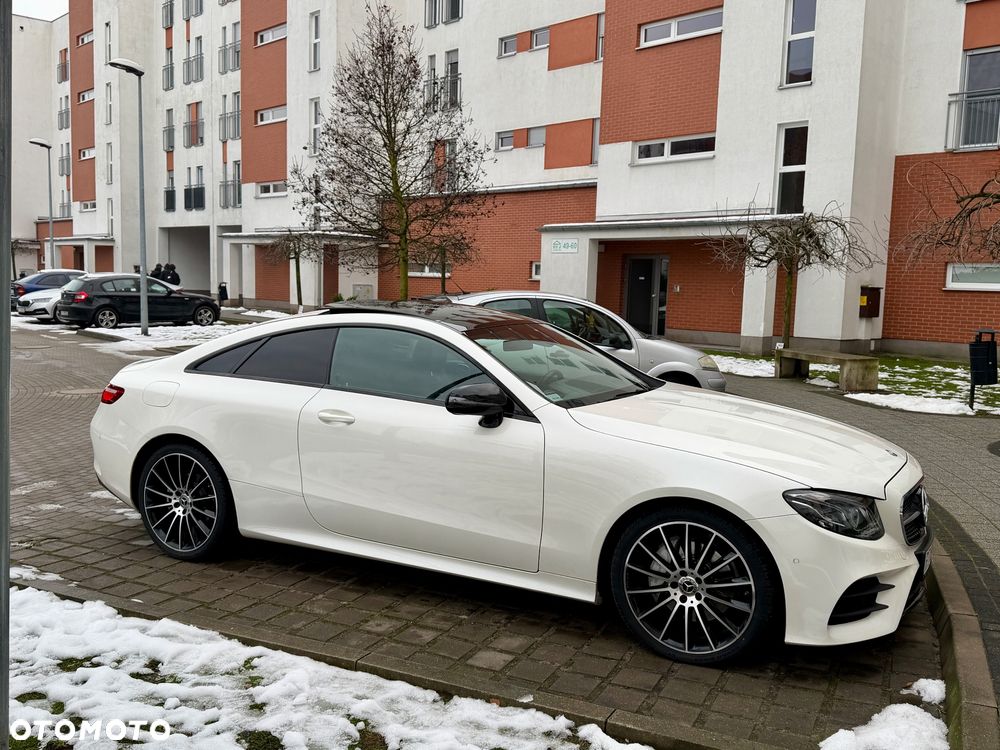 Mercedes-Benz Klasa E 220 d 4-Matic 9G-TRONIC - 6