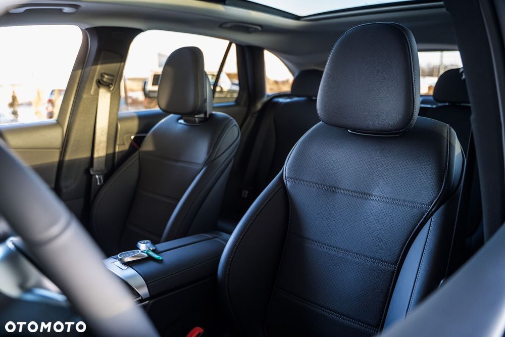 Mercedes-Benz GLC - 13