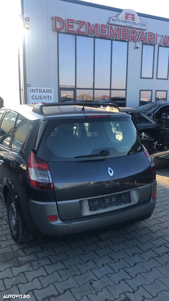 Dezmembram Renault Scenic 1.9 DCI an fabr. 2005 - 1