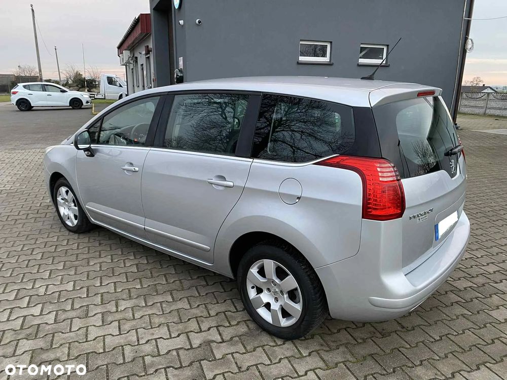 Peugeot 5008 HDI FAP 150 Premium - 3