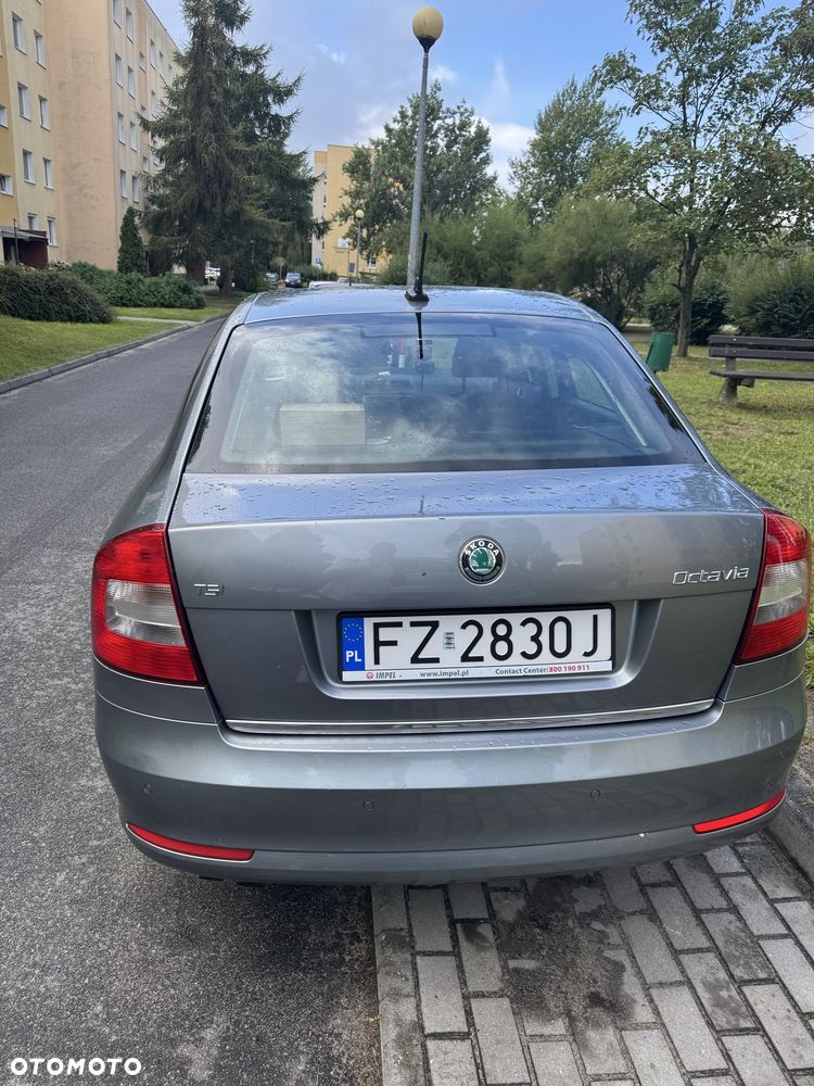 Skoda Octavia - 2