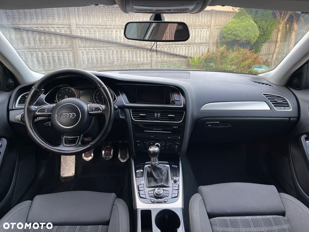 Audi A4 Avant 1.8 TFSI Ambiente - 11