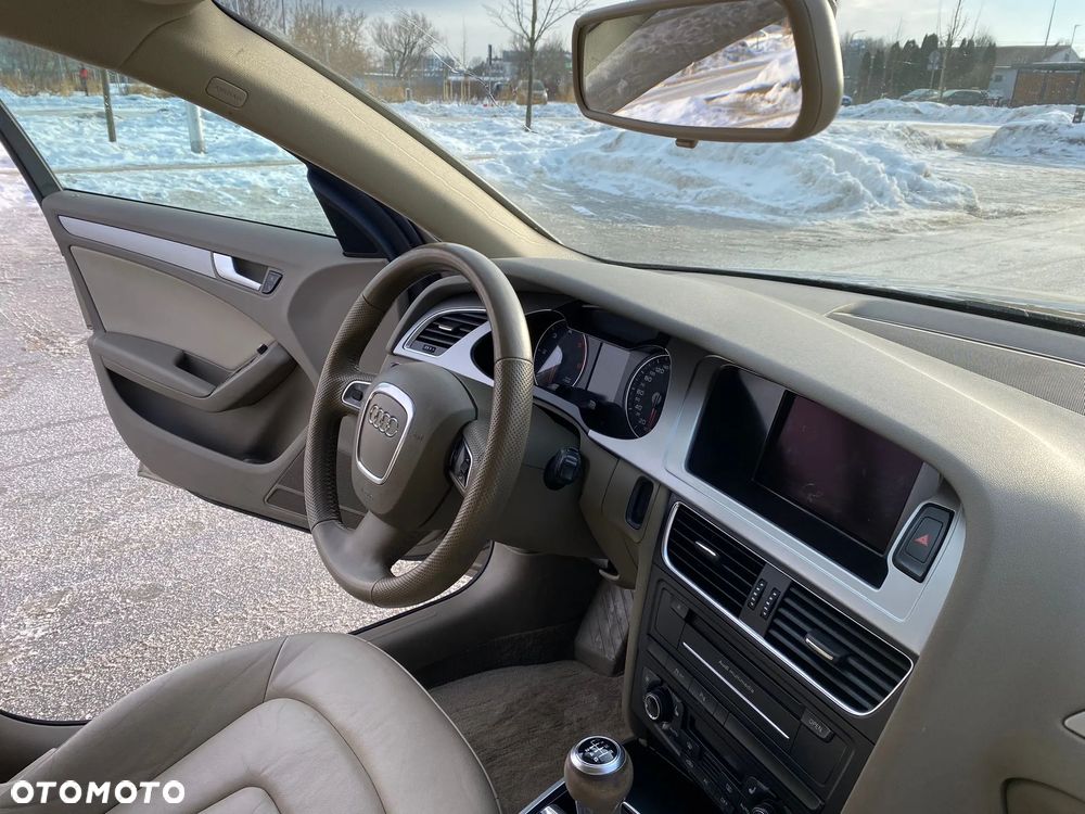 Audi A4 Avant 2.0 TDI DPF Ambition - 17