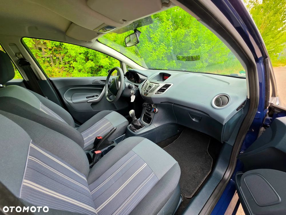 Ford Fiesta 1.25 Trend - 11