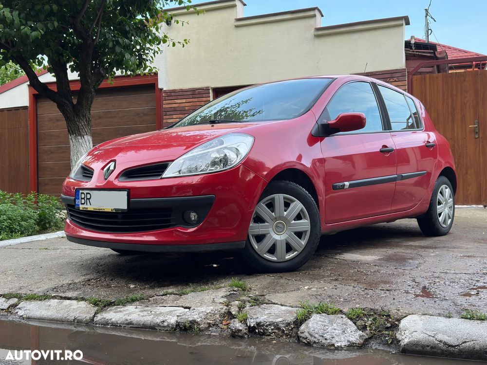 Renault Clio III 1.5dCi Dynamique - 1