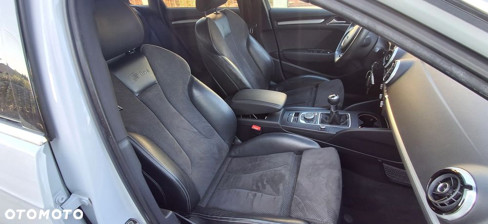 Audi A3 Sportback 2.0 TDI (clean diesel) S line Sportpaket - 16