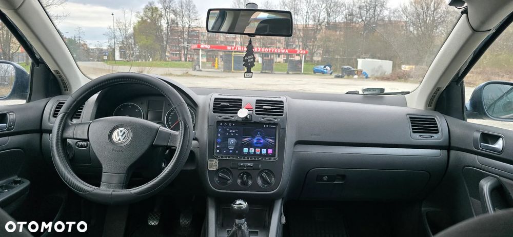 Volkswagen Jetta 1.9 TDI Trendline - 12