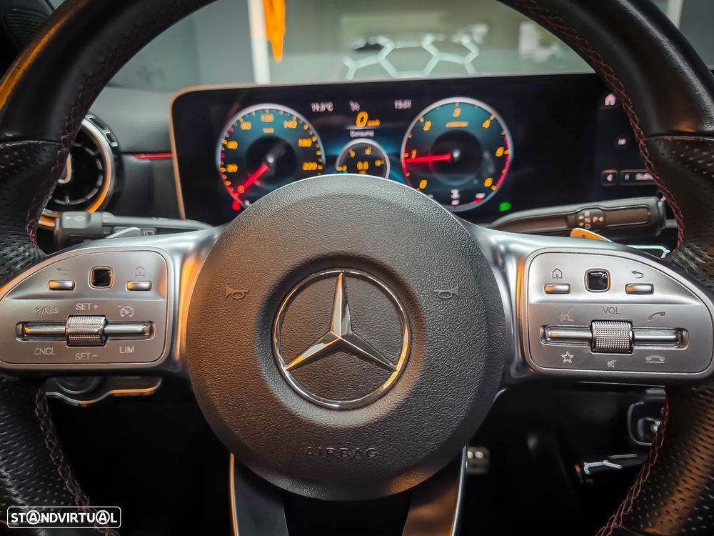 Mercedes-Benz A 180 d 7G-DCT AMG Line - 34