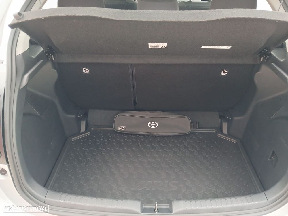 Toyota Yaris - 4