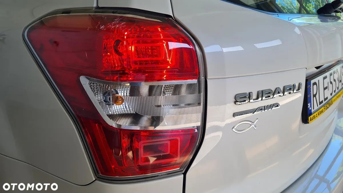 Subaru Forester 2.0 i Platinum Lineartronic - 32