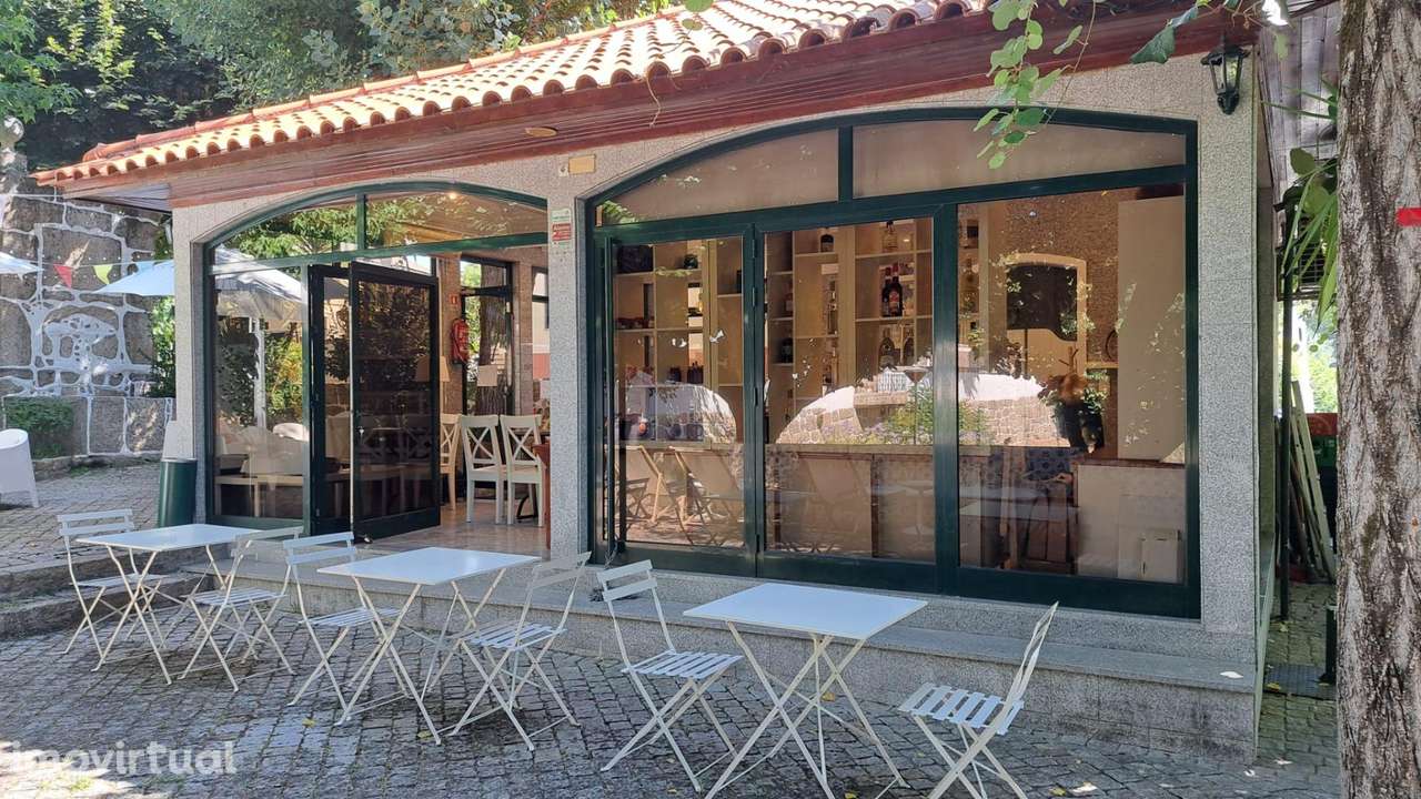 QUIOSQUE COM ESPLANADA TIPICA - Grande imagem: 3/31