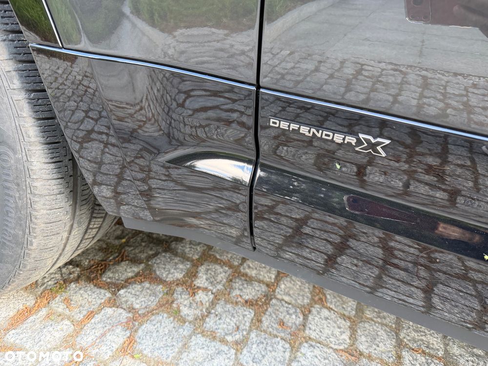 Land Rover Defender 130 D300 X-Dynamic HSE - 9