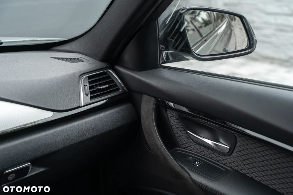 BMW Seria 3 - 35