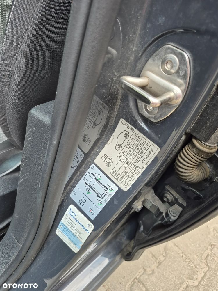 Volkswagen Golf - 14
