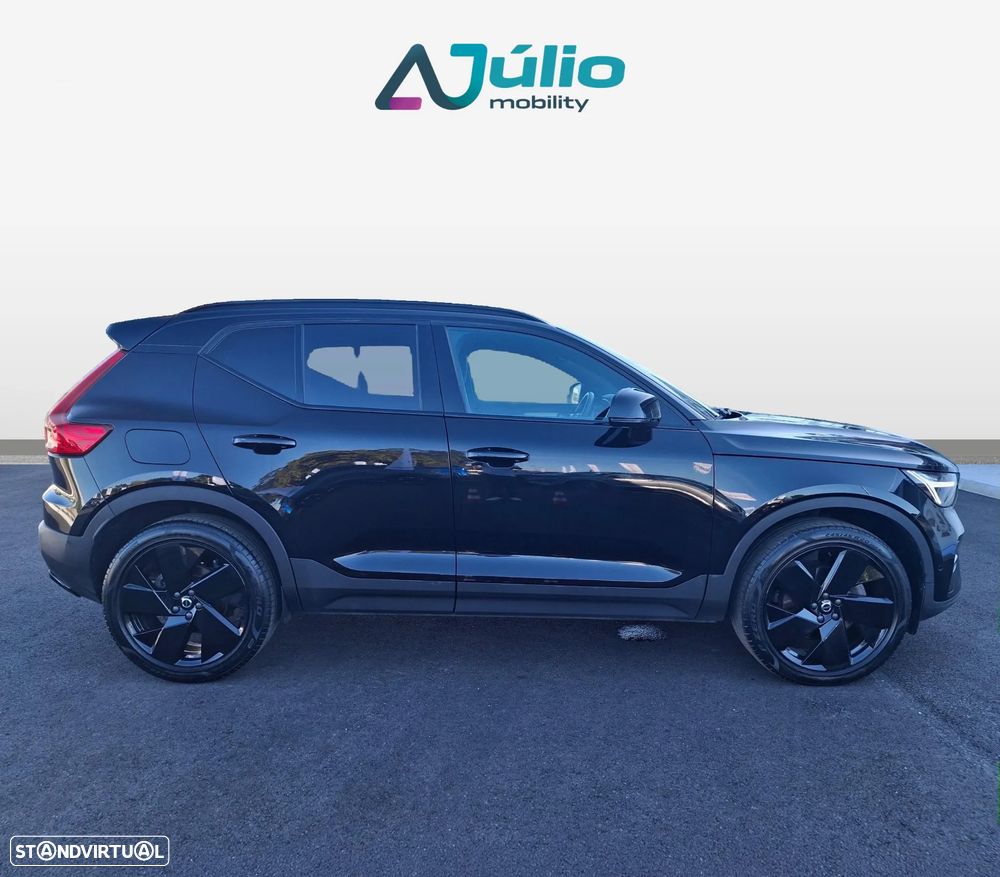 Volvo XC 40 2.0 B3 Black Edition - 4