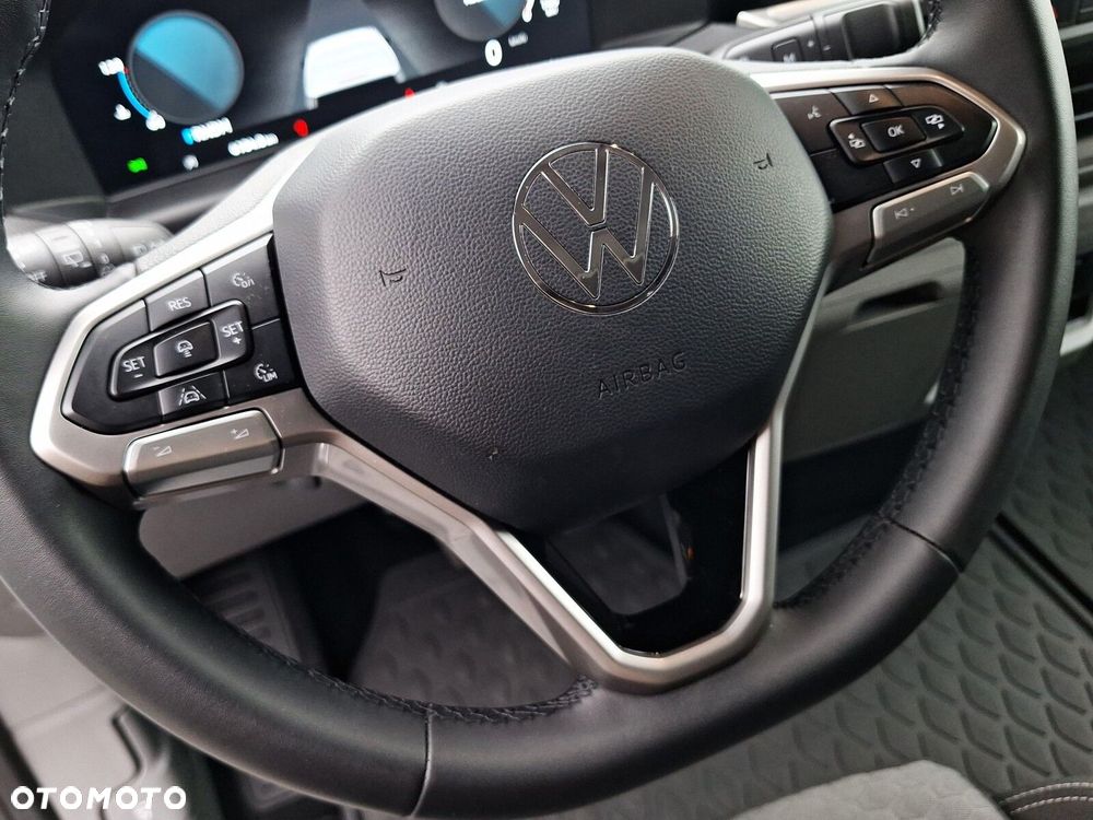 Volkswagen Caravelle - 24