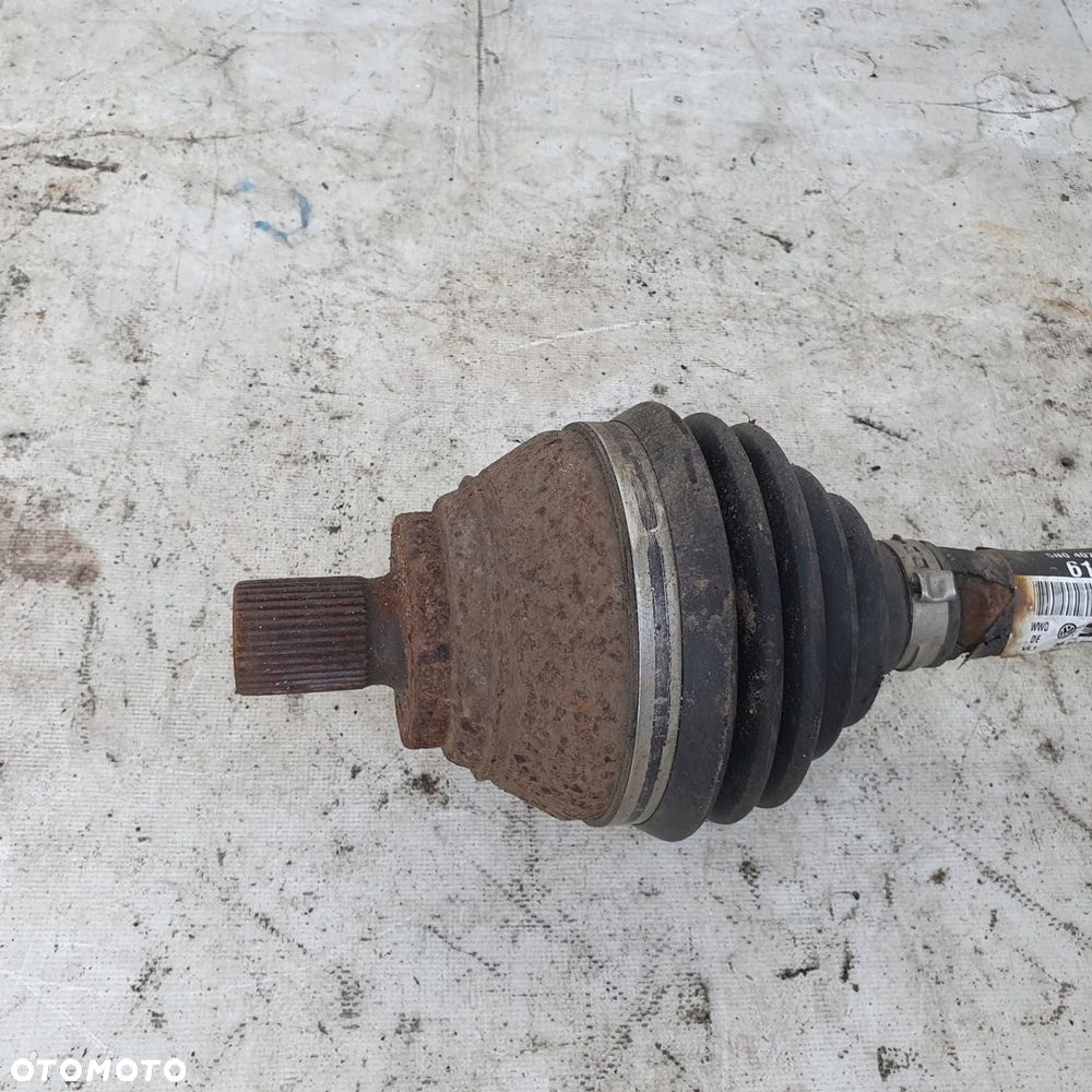 półoś lewa VW Tiguan 2.0 TDI 4x4 5N0407761Q - 3