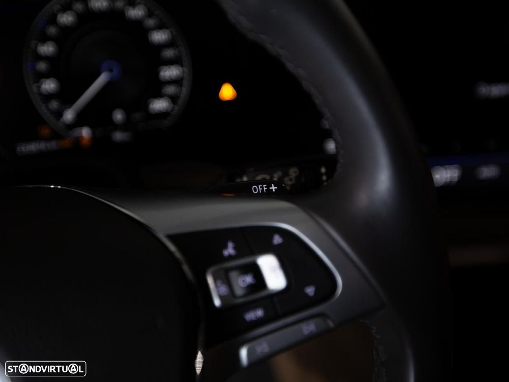 VW Touareg 3.0 TDI V6 Elegance Plus - 20