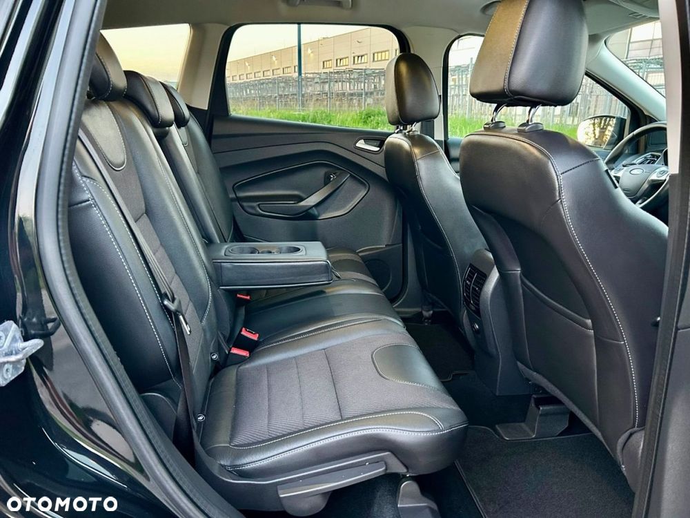 Ford Kuga - 26
