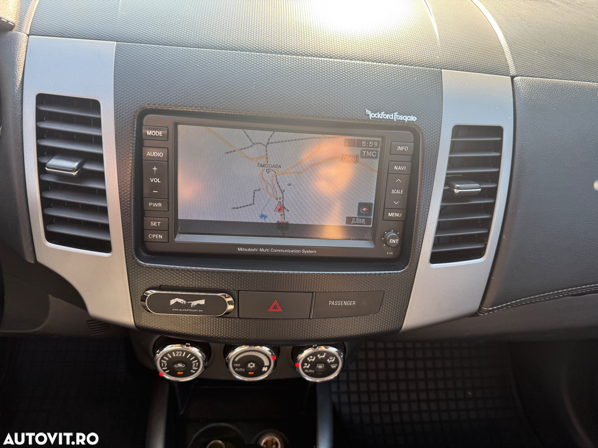 Mitsubishi Outlander 2.2 DI-D 4WD TC-SST Intense+ A06 - 16