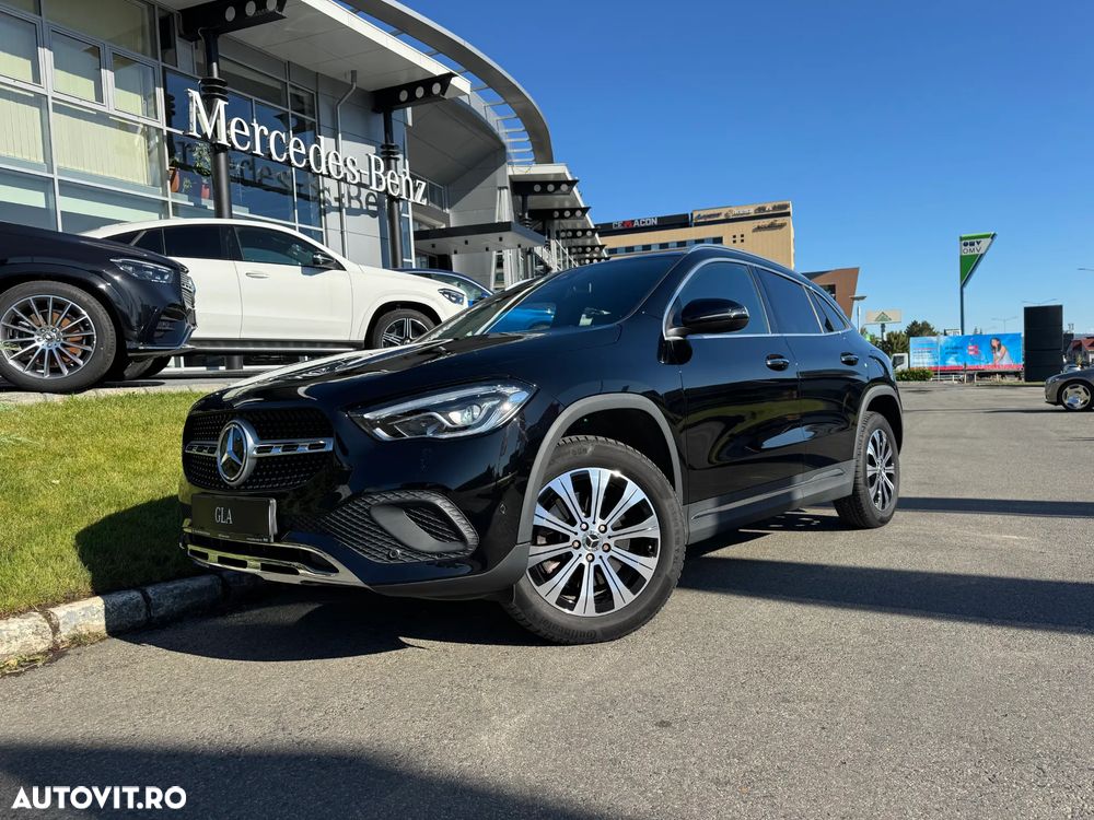 Mercedes-Benz GLA - 1