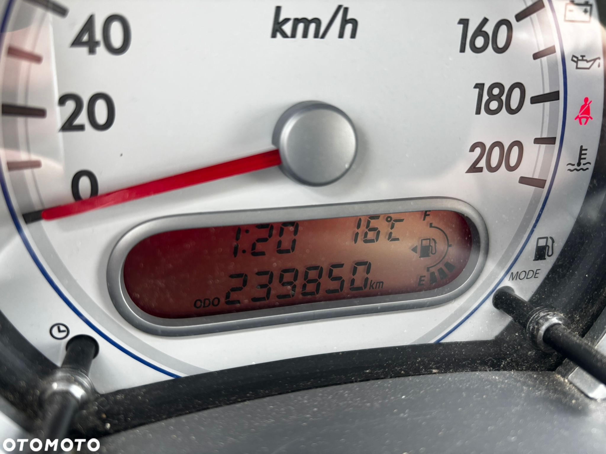 Suzuki Splash 1.0 Basic - 8