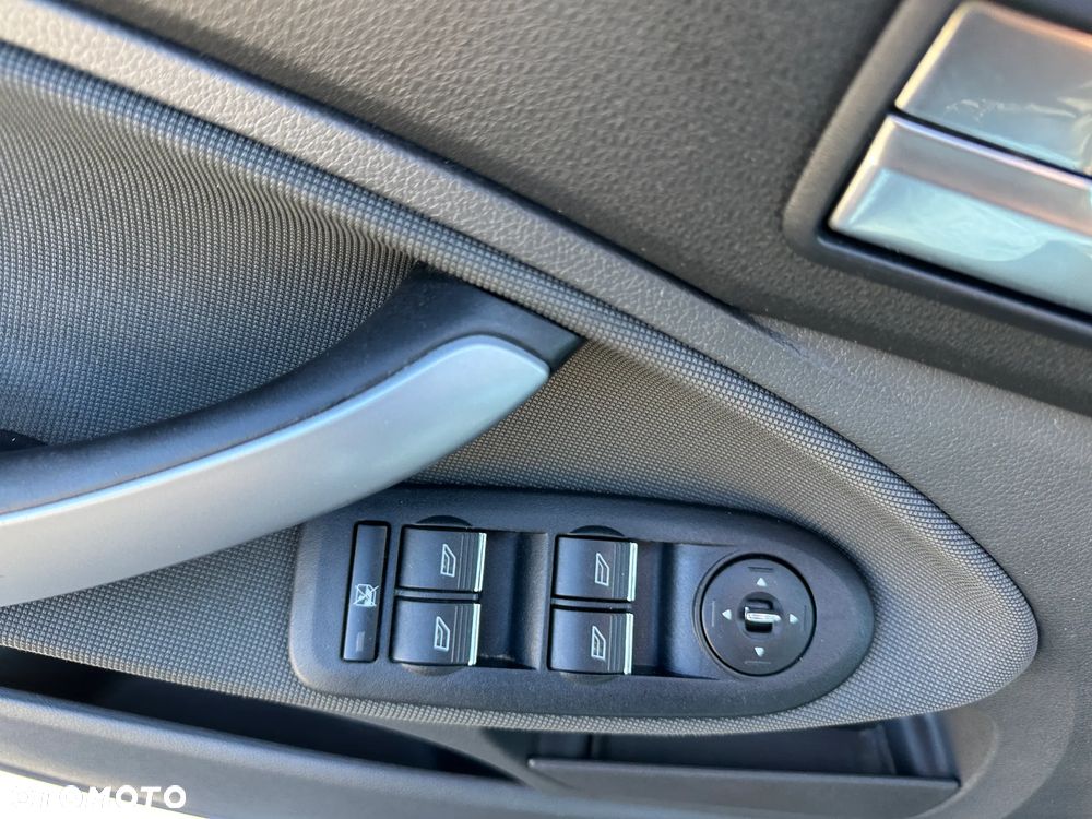 Ford Kuga 2.0 TDCi 2x4 Trend - 22