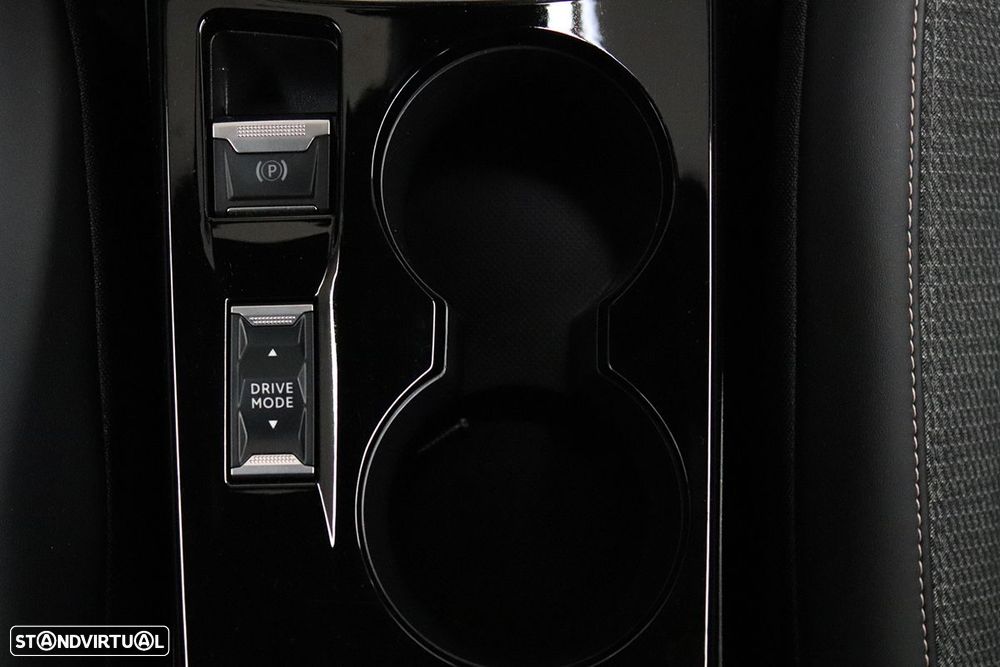 Peugeot 2008 1.2 PureTech Allure - 15