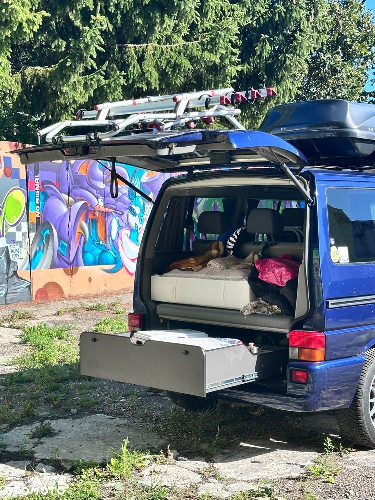 Volkswagen Multivan - 5