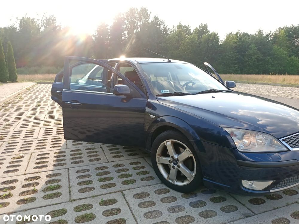 Ford Mondeo - 10
