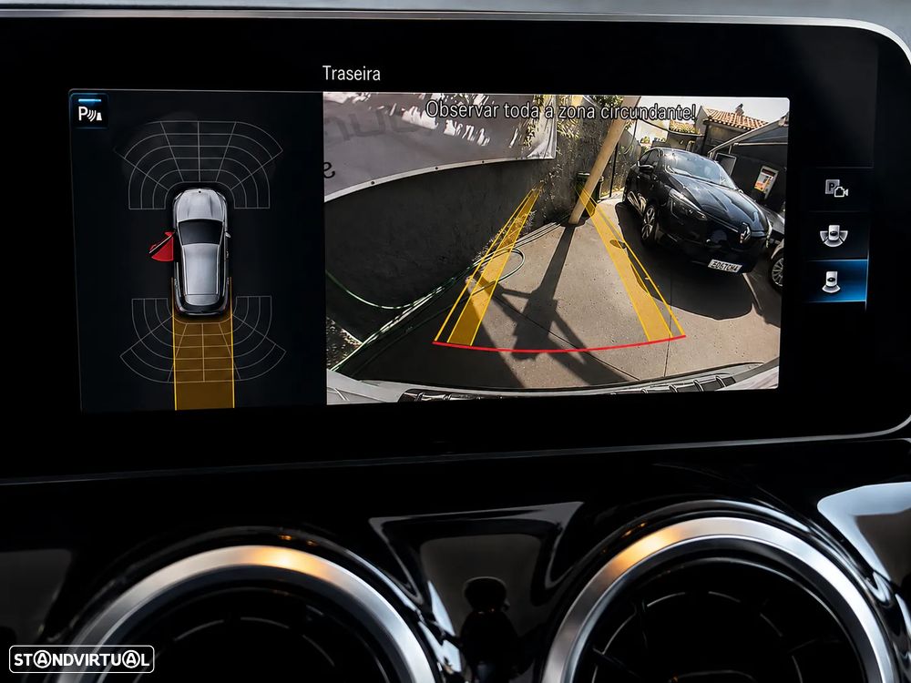 Mercedes-Benz GLA 180 d AMG Line - 11