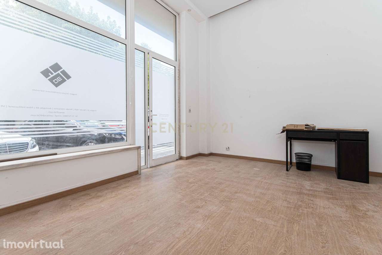 Espaço Comercial próximo à Urb. Neudel, Amadora - Grande imagem: 3/14