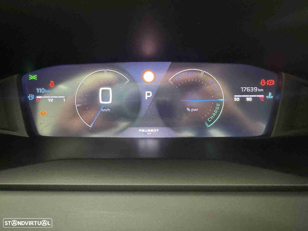 Peugeot 208 1.2 Hybrid Allure e-DCS6 - 11