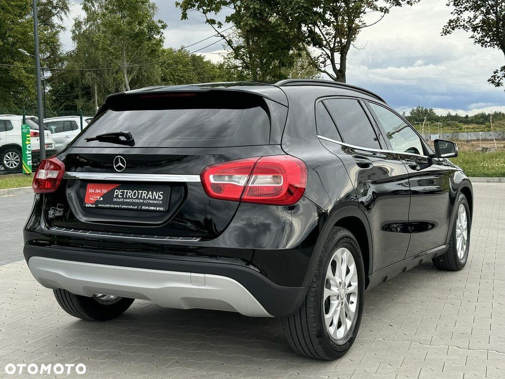 Mercedes-Benz GLA 180 (CDI) d - 12