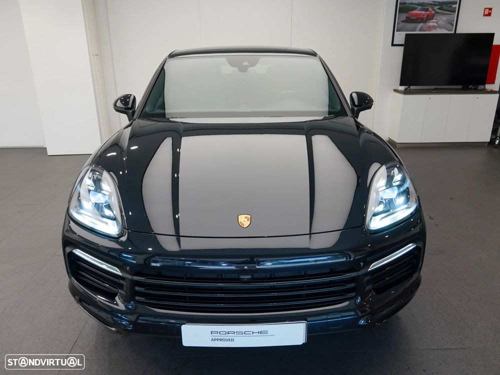 Porsche Cayenne Coupé E-Hybrid - 8