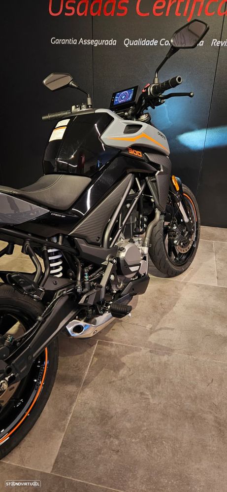 CF Moto 300NK - 3