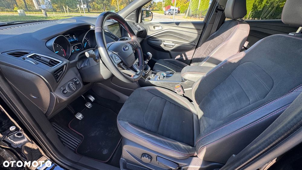 Ford Kuga 2.0 TDCi 4x4 ST-Line - 9