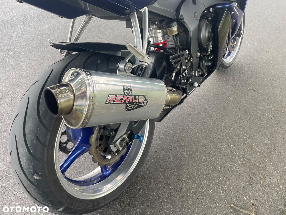 Yamaha YZF - 3
