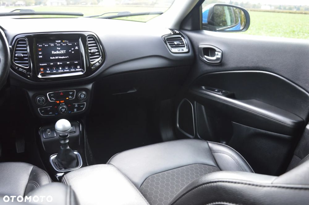 Jeep Compass - 17