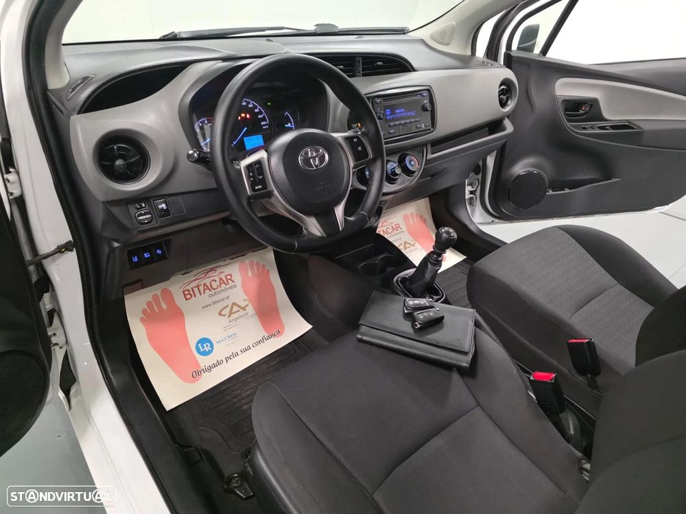 Toyota Yaris BIZZ 1.4 D-4D 90CV IVA DEDUTIVEL - 11