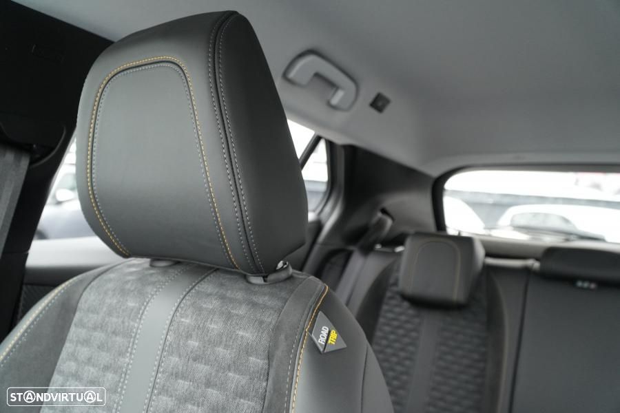 Peugeot e-2008 50 kWh Active Pack - 18