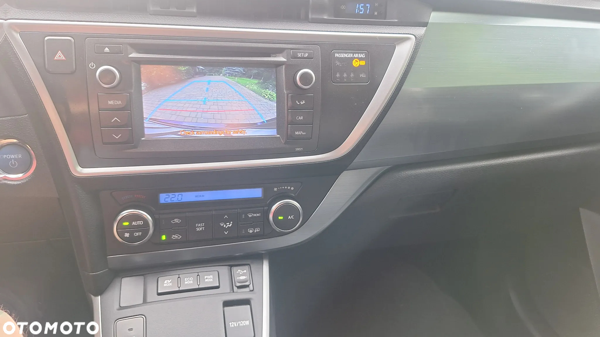 Toyota Auris 1.8 VVT-i Hybrid Automatik Edition - 12